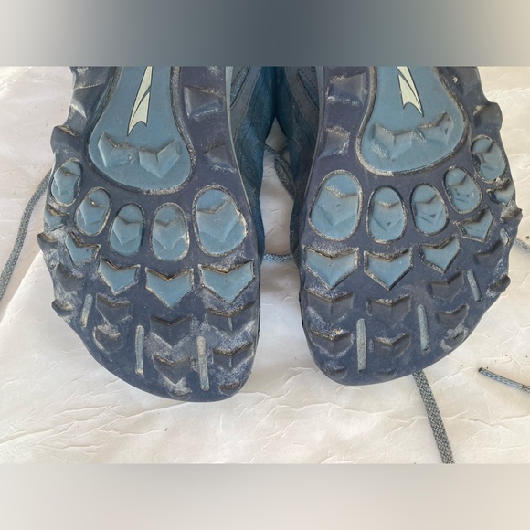 Women’s Altra Lone Peak size 8.5 blue - Picture 6 of 9